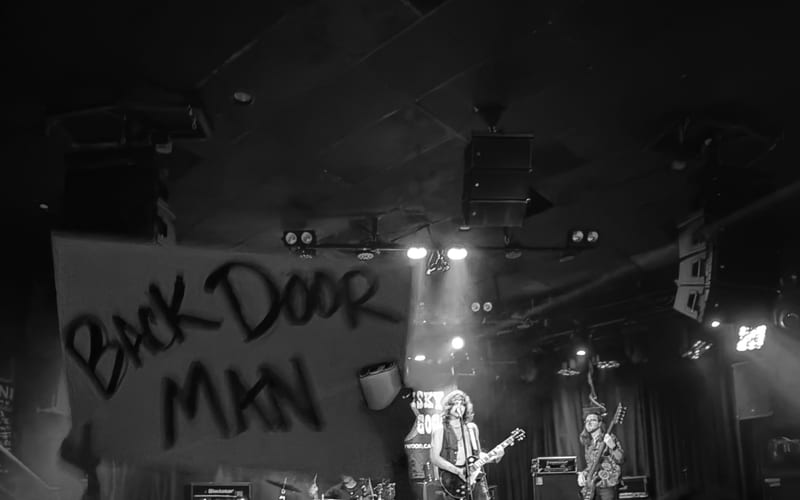 The Rise performing live